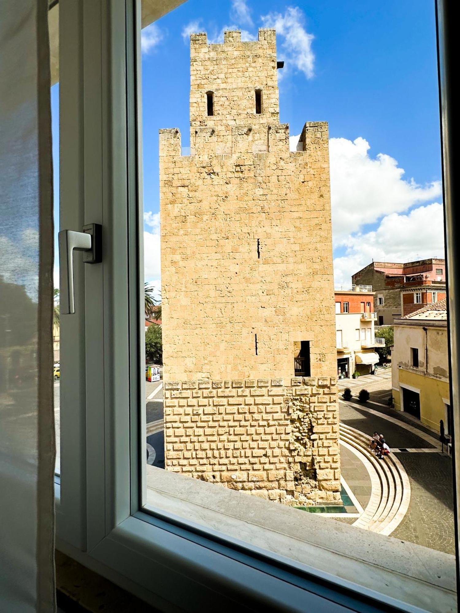 Mamas Hotel Oristano Exterior foto